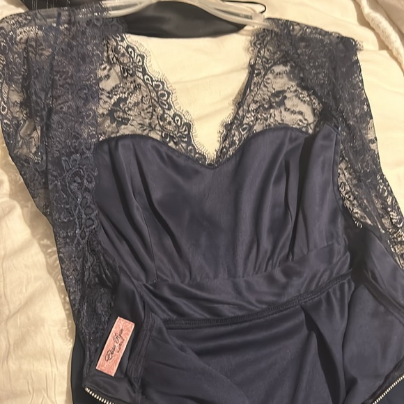 Elise Ryan - Picture 11 of 13